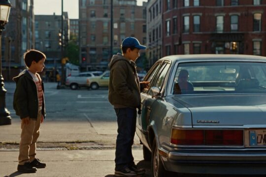 Dziecko rozmawia z nieznajomym